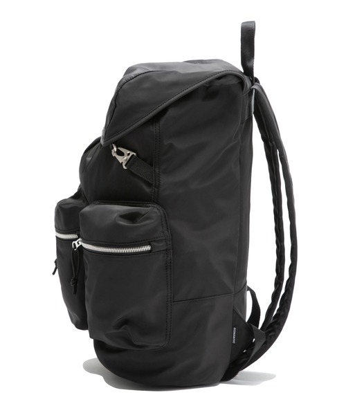 ROMANTIC CROWN（ロマンティッククラウン）の「【ROMANTIC CROWN】GLOSS MINIMAL BACKPACK / ロマンティッククラウン グロス ミニマル ナイロン バックパック（バックパック/リュック・メンズ・ブラック/カーキ・FREE）」の8枚目の写真