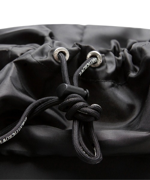 ROMANTIC CROWN（ロマンティッククラウン）の「【ROMANTIC CROWN】GLOSS MINIMAL BACKPACK / ロマンティッククラウン グロス ミニマル ナイロン バックパック（バックパック/リュック・メンズ・ブラック/カーキ・FREE）」の13枚目の写真