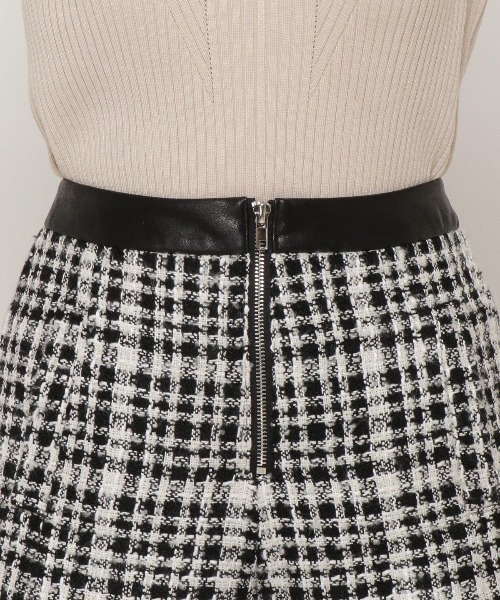 REDYAZEL（レディアゼル）の「ファンシーツイードショートパンツ（その他パンツ・レディース・ブラック/ネイビー・SMALL/MEDIUM）」の7枚目の写真