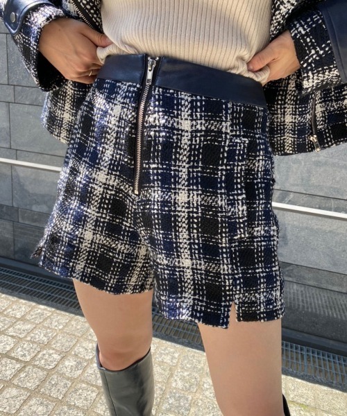 REDYAZEL（レディアゼル）の「ファンシーツイードショートパンツ（その他パンツ・レディース・ブラック/ネイビー・SMALL/MEDIUM）」の12枚目の写真