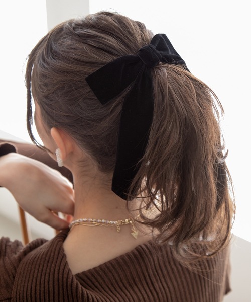 Me%（ミィパーセント）の「BIGベロアリボンテープクリップ（バレッタ/ヘアクリップ・レディース・ブラック/ダークブラウン/ラベンダー/ベージュ・FREE）」の12枚目の写真