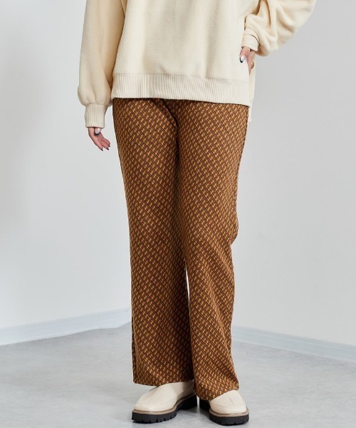 cepo（セポ）の「レトロジャガード柄 ニットフレアーパンツ（その他パンツ・レディース・ブラック/ブラウン・M）」の5枚目の写真