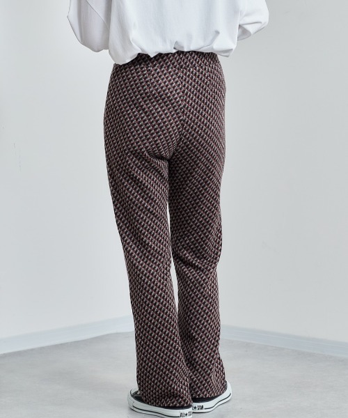 cepo（セポ）の「レトロジャガード柄 ニットフレアーパンツ（その他パンツ・レディース・ブラック/ブラウン・M）」の12枚目の写真