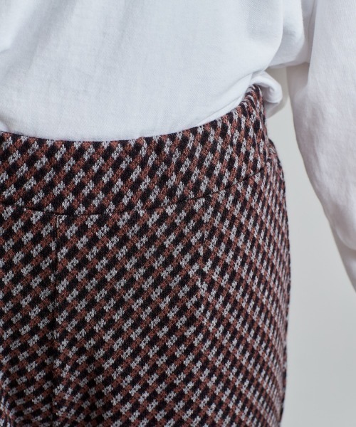 cepo（セポ）の「レトロジャガード柄 ニットフレアーパンツ（その他パンツ・レディース・ブラック/ブラウン・M）」の14枚目の写真