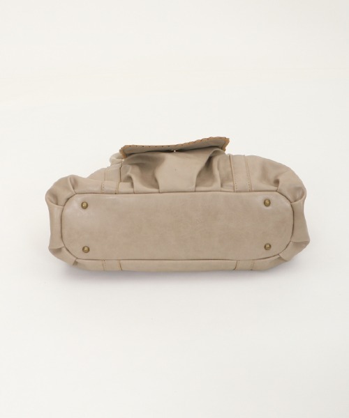 axes femme(アクシーズファム)の「サイドベルトポケットトート(トートバッグ・レディース・ブラウン/ベージュ/ブラック・MEDIUM)」の5枚目の写真