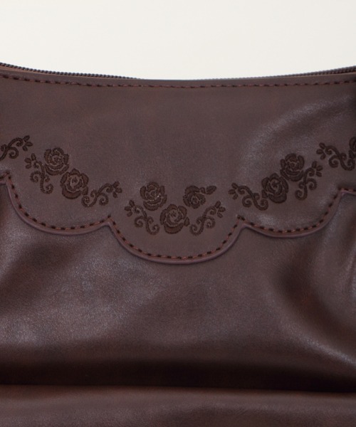 axes femme(アクシーズファム)の「サイドベルトポケットトート(トートバッグ・レディース・ブラウン/ベージュ/ブラック・MEDIUM)」の10枚目の写真