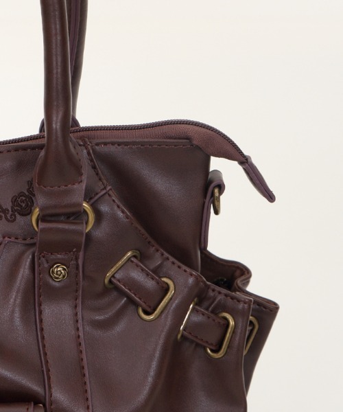 axes femme(アクシーズファム)の「サイドベルトポケットトート(トートバッグ・レディース・ブラウン/ベージュ/ブラック・MEDIUM)」の12枚目の写真