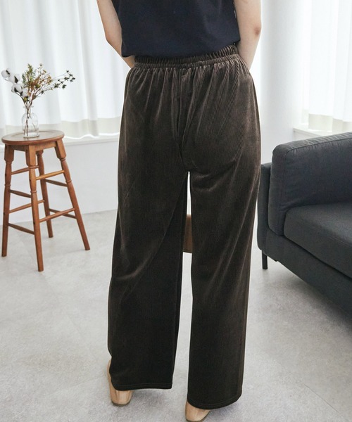 toucher du brise（トゥシェドブリーズ）の「【コーデュロイ風】ベロアウエストゴムワイドパンツ（その他パンツ・レディース・ブラック/ブラウン・M）」の10枚目の写真