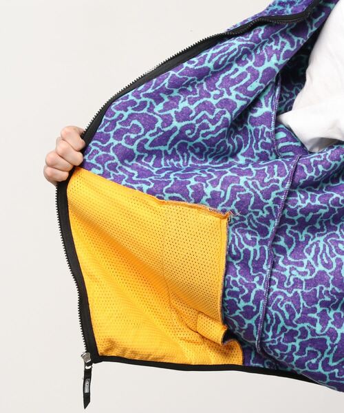 VOLCOM(ボルコム)の「【VOLCOM】MUZZER FUZZAR ZIP(パーカー・メンズ・ブルー系/ホワイト・X-LARGE/MEDIUM/LARGE/SMALL)」の4枚目の写真