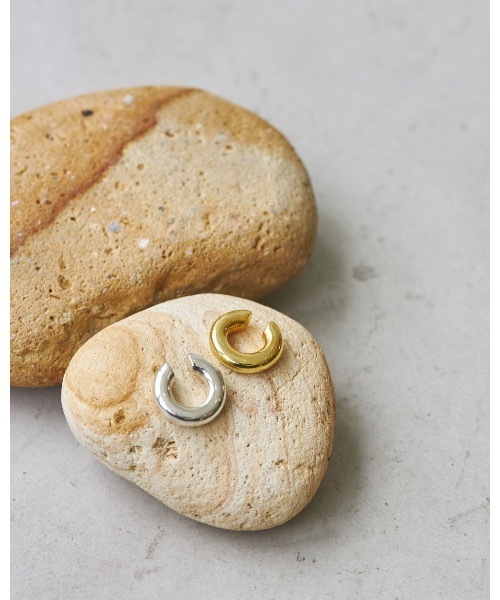 TODAYFUL（トゥデイフル）の「ラウンドフープイヤーカフ（silver925)（イヤーカフ・レディース・シルバー/ゴールド・FREE）」の7枚目の写真