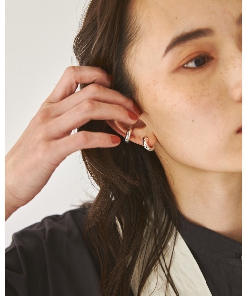 TODAYFUL（トゥデイフル）の「ラウンドフープイヤーカフ（silver925)（イヤーカフ・レディース・シルバー/ゴールド・FREE）」の5枚目の写真