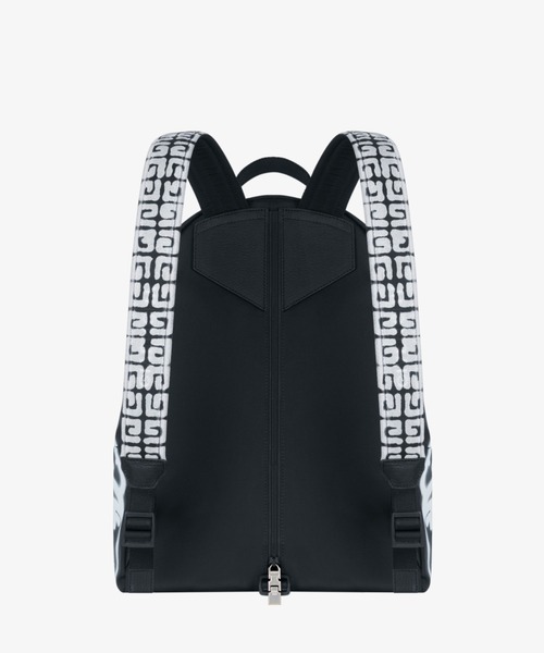 GIVENCHY(ジバンシイ)の「カバー付き タグエフェクト ドッグプリント エッセンシャル U バックパック(バックパック/リュック・メンズ・グレー・ONE SIZE)」の3枚目の写真