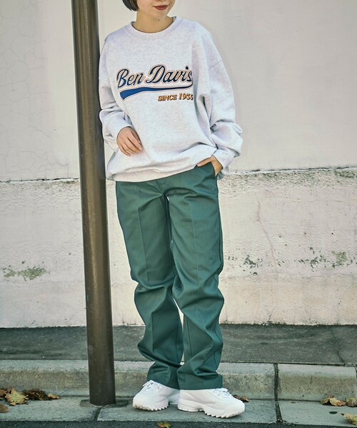 BEN DAVIS（ベンデイビス）の「BEN DAVIS/ベンデイビス STADIUM LOGO CREW SWEAT スタジアムロゴスウェット（スウェット・レディース・アッシュグレー/ダークグリーン/ネイビー/ブルー/グリーン・SMALL/MEDIUM/LARGE/X-LARGE）」の9枚目の写真