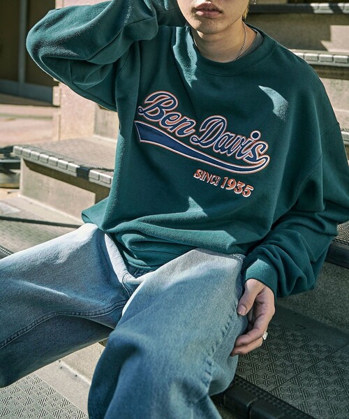 BEN DAVIS（ベンデイビス）の「BEN DAVIS/ベンデイビス STADIUM LOGO CREW SWEAT スタジアムロゴスウェット（スウェット・レディース・アッシュグレー/ダークグリーン/ネイビー/ブルー/グリーン・SMALL/MEDIUM/LARGE/X-LARGE）」の2枚目の写真