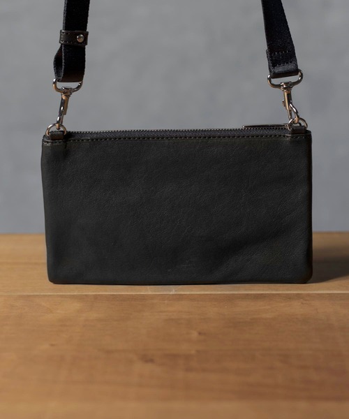 PATRICK STEPHAN（パトリックステファン）の「PATRICK STEPHAN パトリックステファン / Leather long wallet fold ’minimal' shine 2 ソフトシープスキンレザーロングウォレット ショルダーバッグ サコッシュ / 183ABG18（ショルダーバッグ・メンズ・ブラック×シルバー/ブラック×ブラック/グレー系その他/オリーブ/ライトブラウン・FREE）」の15枚目の写真