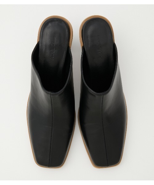 AZUL by moussy(アズールバイマウジー)の「SQUARE TOE SABOT SANDAL/スクエアトーサボサンダル(サンダル・レディース・ベージュ系その他/ブラック・MEDIUM/LARGE/SMALL)」の5枚目の写真
