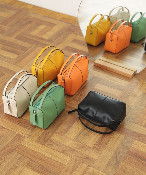 SENSE OF PLACE by URBAN RESEARCH(センスオブプレイスバイアーバンリサーチ)の「2WAYセンターシームプチショルダーバッグ(ショルダーバッグ・レディース・グリーン/ブラック/オレンジ/アイボリー/イエロー・ONE)」の9枚目の写真