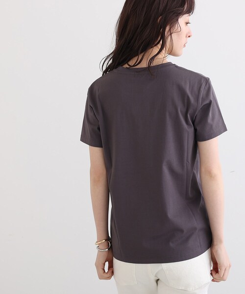 INDIVI（インディヴィ）の「◆【コットン100%】メッセージロゴTシャツ（Tシャツ/カットソー・レディース・ホワイト/チャコールグレー/ライトブルー/ライトベージュ・38/34/05/15 /13/19）」の22枚目の写真