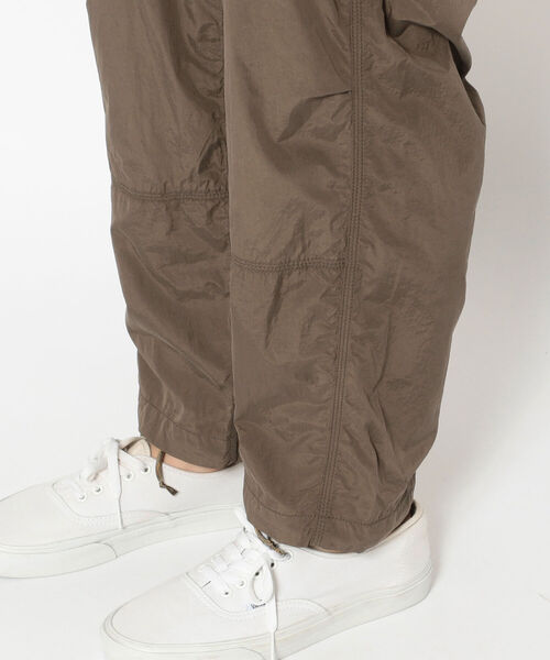 AVIREX（アヴィレックス）の「ナイロン タフタ イージー ベイカー パンツ / NYLON TAFFETA EASY BEKER PANTS / アヴィレックス / AVIREX（その他パンツ・メンズ・ブラック/ネイビー/モカ・LARGE/MEDIUM/X-LARGE/XX-LARGE）」の10枚目の写真