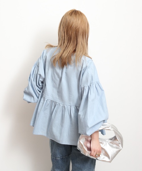 Ungrid(アングリッド)の「スリーブボリュームデザインブラウス(シャツ/ブラウス・レディース・オフホワイト/グリーン/ブラック/ライトブルー/スモークピンク/ライトイエロー・マルチサイズ)」の8枚目の写真