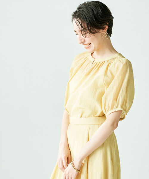 NOLLEY’S Sophi（ノーリーズソフィ）の「◇【WEB限定】カラミワッシャー2WAYパール釦ブラウス（シャツ/ブラウス・レディース・ライトブルー/ブラック/イエロー/ブルー/ラベンダー・38）」の16枚目の写真