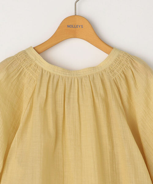 NOLLEY’S Sophi（ノーリーズソフィ）の「◇【WEB限定】カラミワッシャー2WAYパール釦ブラウス（シャツ/ブラウス・レディース・ライトブルー/ブラック/イエロー/ブルー/ラベンダー・38）」の11枚目の写真