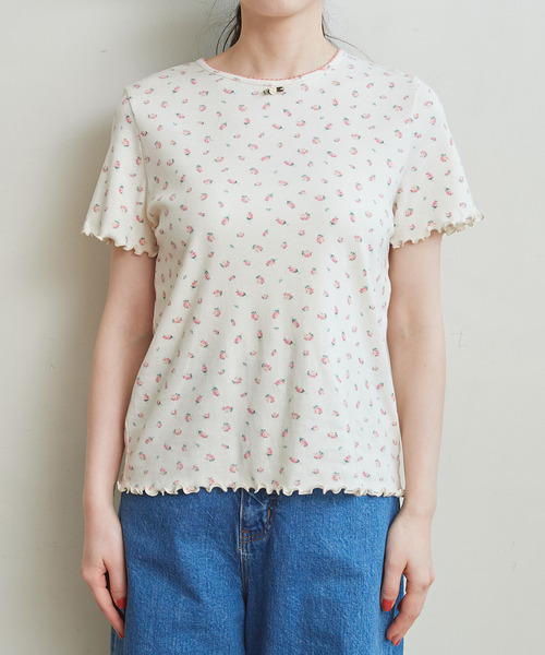 CHILD WOMAN(チャイルドウーマン)の「フライス小花プリント 半袖プルオーバー(Tシャツ/カットソー・レディース・アイボリー/ブルー・FREE)」の19枚目の写真