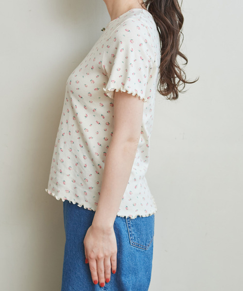 CHILD WOMAN(チャイルドウーマン)の「フライス小花プリント 半袖プルオーバー(Tシャツ/カットソー・レディース・アイボリー/ブルー・FREE)」の20枚目の写真