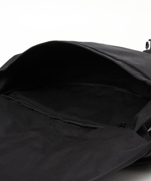 Fun & Daily（ファンアンドデイリー）の「Nylon Messenger Bag（ショルダーバッグ・メンズ・ブラック・FREE）」の11枚目の写真