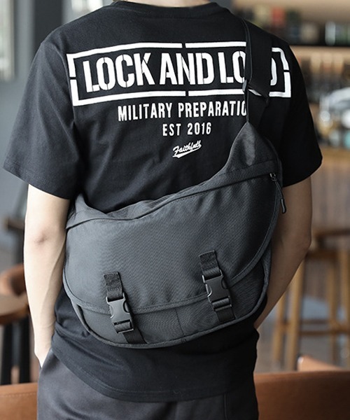 Fun & Daily（ファンアンドデイリー）の「Nylon Messenger Bag（ショルダーバッグ・メンズ・ブラック・FREE）」の2枚目の写真