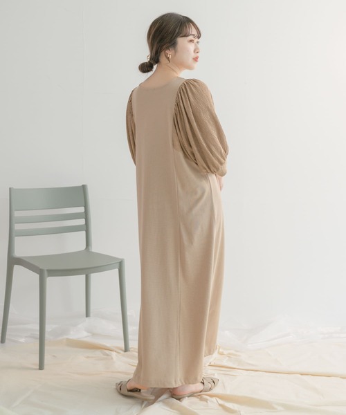 ITEMS URBANRESEARCH（アイテムズ アーバンリサーチ）の「ソデドッキングワンピース（ワンピース・レディース・ブラック/ベージュ/ブルー・FREE）」の8枚目の写真