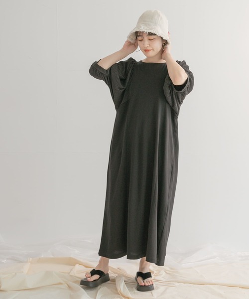 ITEMS URBANRESEARCH（アイテムズ アーバンリサーチ）の「ソデドッキングワンピース（ワンピース・レディース・ブラック/ベージュ/ブルー・FREE）」の21枚目の写真