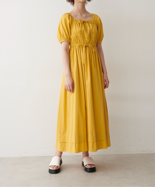 FREE'S MART（フリーズマート）の「◆シャーリングギャザーウエストマークワンピース（ワンピース・レディース・イエロー/ブルー/ブラック・SMALL/MEDIUM）」の3枚目の写真