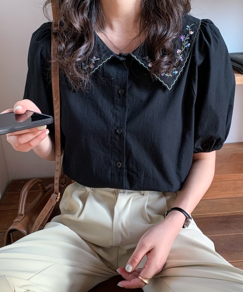 Diosfront(ディオスフロント)の「刺繍衿付デザインパフスリーブシャツブラウス(シャツ/ブラウス・レディース・サックスブルー/ホワイト/ブラック・S/M)」の4枚目の写真