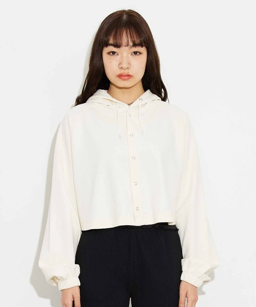 X-girl（エックスガール）の「CROSS JACQUARD CARDIGAN/ボリュームスリーブ/ショート丈 フード付きカーディガン/パーカー（カーディガン/ボレロ・レディース・ブラック/ホワイト/ダークグリーン・ONE SIZE）」の5枚目の写真