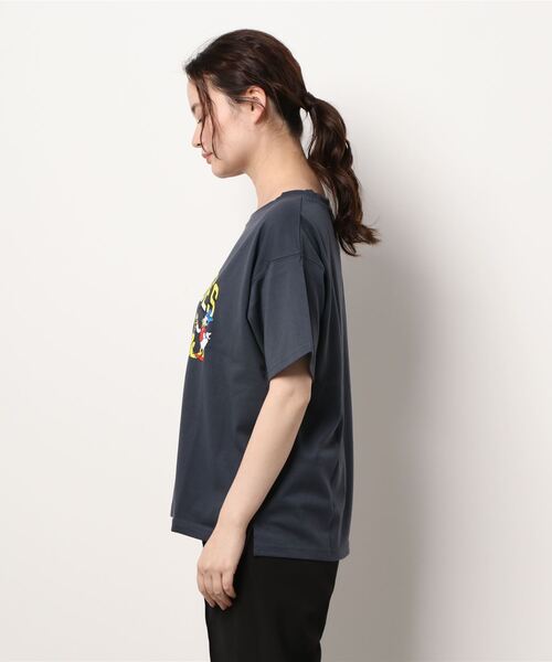 Disney（ディズニー）の「ミッキープリントＴシャツ（Tシャツ/カットソー・レディース・ホワイト/オレンジ/ダークグレー・M/L）」の5枚目の写真