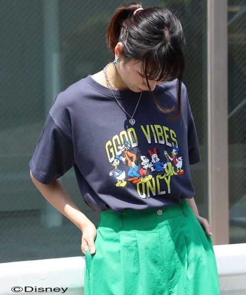 Disney（ディズニー）の「ミッキープリントＴシャツ（Tシャツ/カットソー・レディース・ホワイト/オレンジ/ダークグレー・M/L）」の22枚目の写真