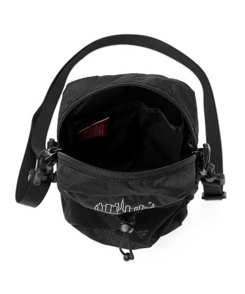 Manhattan Portage（マンハッタンポーテージ）の「Greenway Mini-Shoulder Bag Ripstop Nylon（ショルダーバッグ・メンズ・ブラック・X-SMALL）」の7枚目の写真