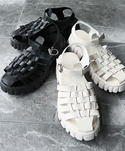 AMOUR BOX(アムールボックス)の「トラックソールグルカサンダル(サンダル・レディース・ブラック/ホワイト・36/37/38/39/40)」の13枚目の写真