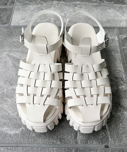 AMOUR BOX(アムールボックス)の「トラックソールグルカサンダル(サンダル・レディース・ブラック/ホワイト・36/37/38/39/40)」の11枚目の写真