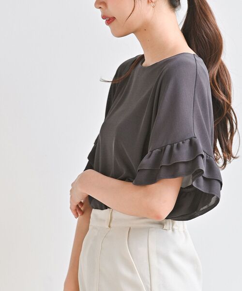 rps（アールピーエス）の「ダブルフリル袖チュニック（チュニック・レディース・チャコールグレー/ブラック/オフホワイト/ライトベージュ・M）」の14枚目の写真