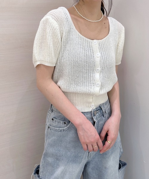 solleim（ソルレム）の「ケーブルクロップドニットカーディガン（カーディガン/ボレロ・レディース・オフホワイト/ブルー・M）」の8枚目の写真