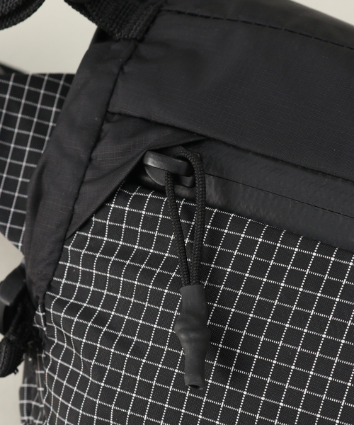 JOURNAL STANDARD（ジャーナルスタンダード）の「【MATADOR/マタドール】フリーレイン ヒップパック ブラック（ボディバッグ/ウエストポーチ・メンズ・ブラック・FREE）」の2枚目の写真