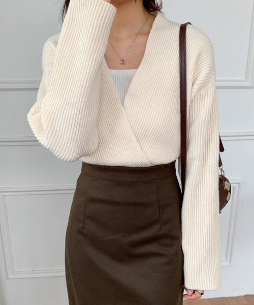 ABITOKYO（アビトーキョー）の「カシュクールニット長袖プルオーバー（ニット/セーター・レディース・ブラック/ベージュ/ブラウン/グレー/アイボリー/オレンジ/グリーン/カーキ/ブルー/チャコールグレー/キャメル/グレイッシュベージュ/ネイビー/モカ・FREE）」の16枚目の写真