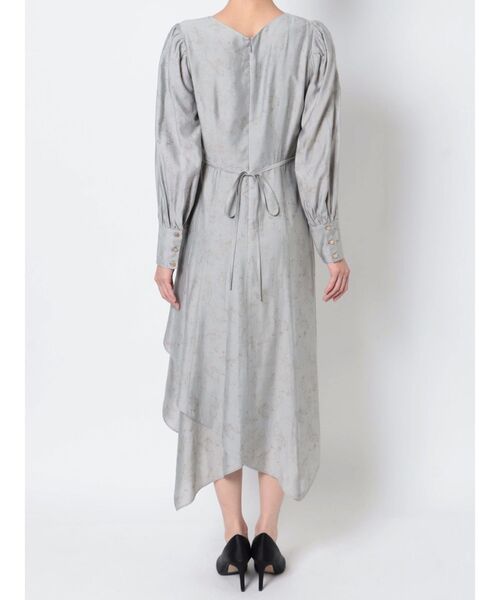 LAGUNAMOON（ラグナムーン）の「ニュアンスパターンアシンメトリーヘムワンピース（ワンピース・レディース・ライトグレー/モカ/アイボリー・SMALL/MEDIUM）」の7枚目の写真