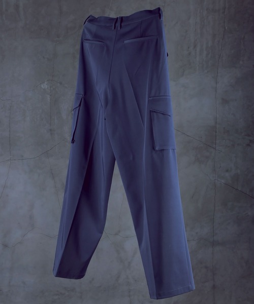 G.O.C（ジーオーシー）の「タック ワイド カーゴ トラウザー（カーゴパンツ・メンズ・オフホワイト/ブルー/ブラック・MEDIUM/LARGE）」の18枚目の写真