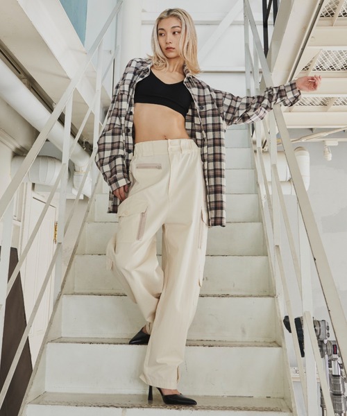 FIG&VIPER（フィグアンドバイパー）の「ミリタリーカーゴパンツ（カーゴパンツ・レディース・アイボリー・S/M）」の5枚目の写真