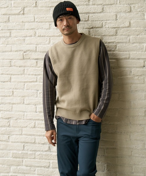 ikka（イッカ）の「ハイストレッチニットベスト（ベスト・メンズ・ベージュ/ブラック/ワイン・XL/S/L/M）」の7枚目の写真