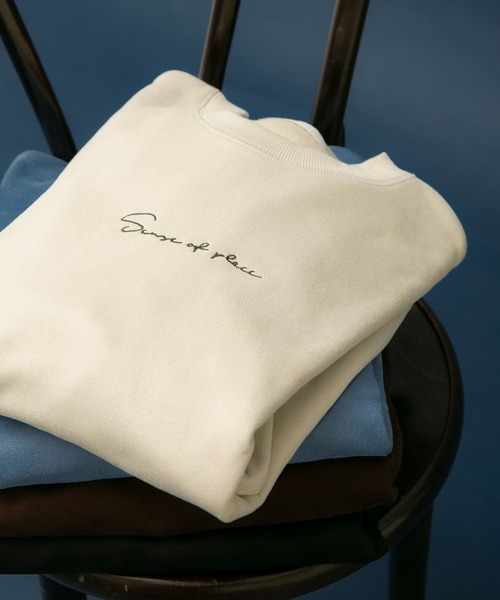 SENSE OF PLACE by URBAN RESEARCH（センスオブプレイスバイアーバンリサーチ）の「『ユニセックス』シシュウフェイクスエードスウェットシャツ（スウェット・メンズ・ライトブルー/ブラック/ブラウン/ライトベージュ・MEDIUM/LARGE）」の4枚目の写真