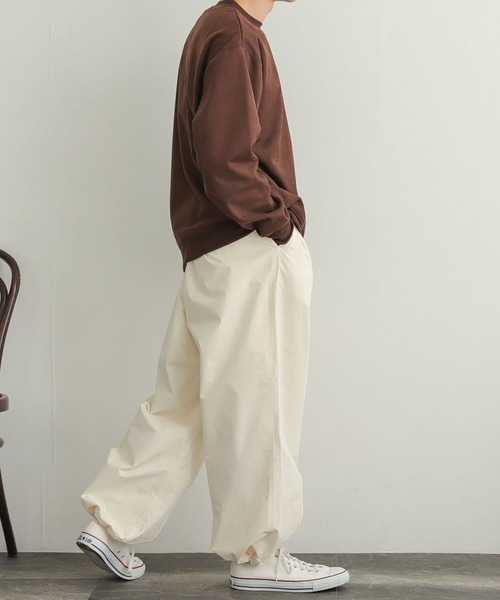 SENSE OF PLACE by URBAN RESEARCH（センスオブプレイスバイアーバンリサーチ）の「『ユニセックス』シシュウフェイクスエードスウェットシャツ（スウェット・メンズ・ライトブルー/ブラック/ブラウン/ライトベージュ・MEDIUM/LARGE）」の7枚目の写真